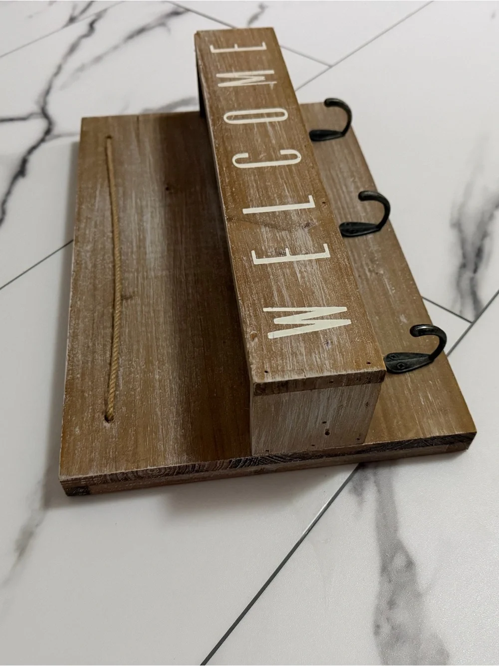 Brown Wooden Welcome Wall Hook Rack with White Lettering